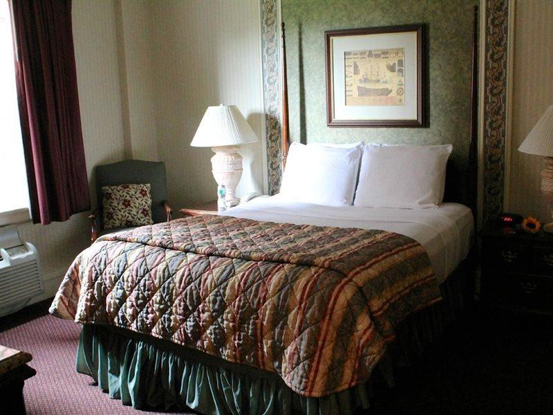 The Albion Summit Hotel Bagian luar foto