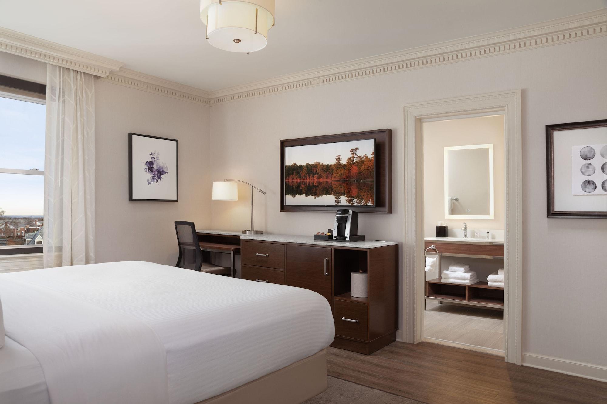 The Albion Summit Hotel Bagian luar foto