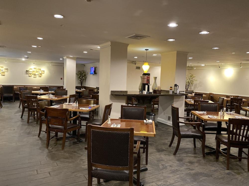 The Albion Summit Hotel Bagian luar foto