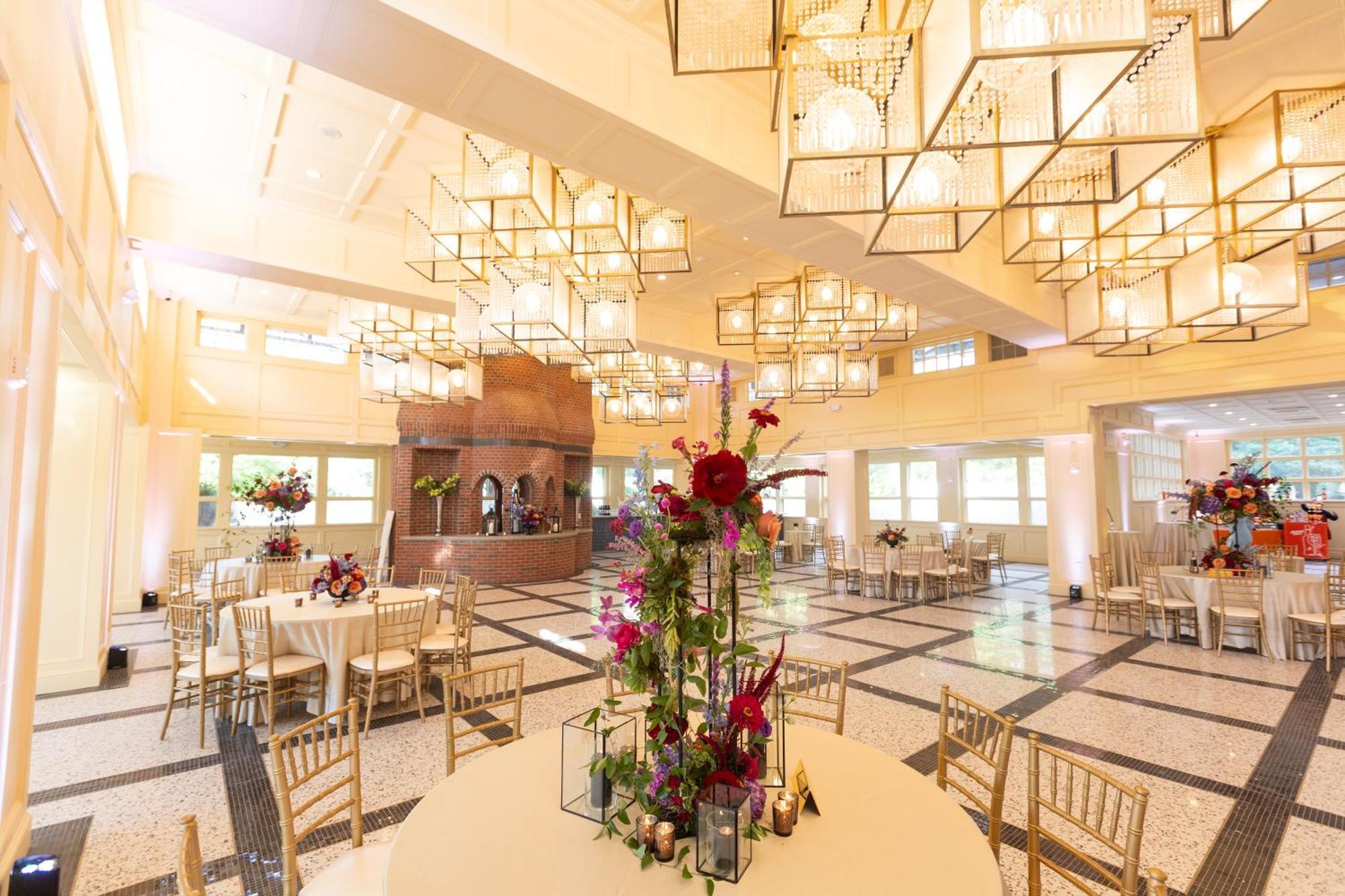 The Albion Summit Hotel Bagian luar foto
