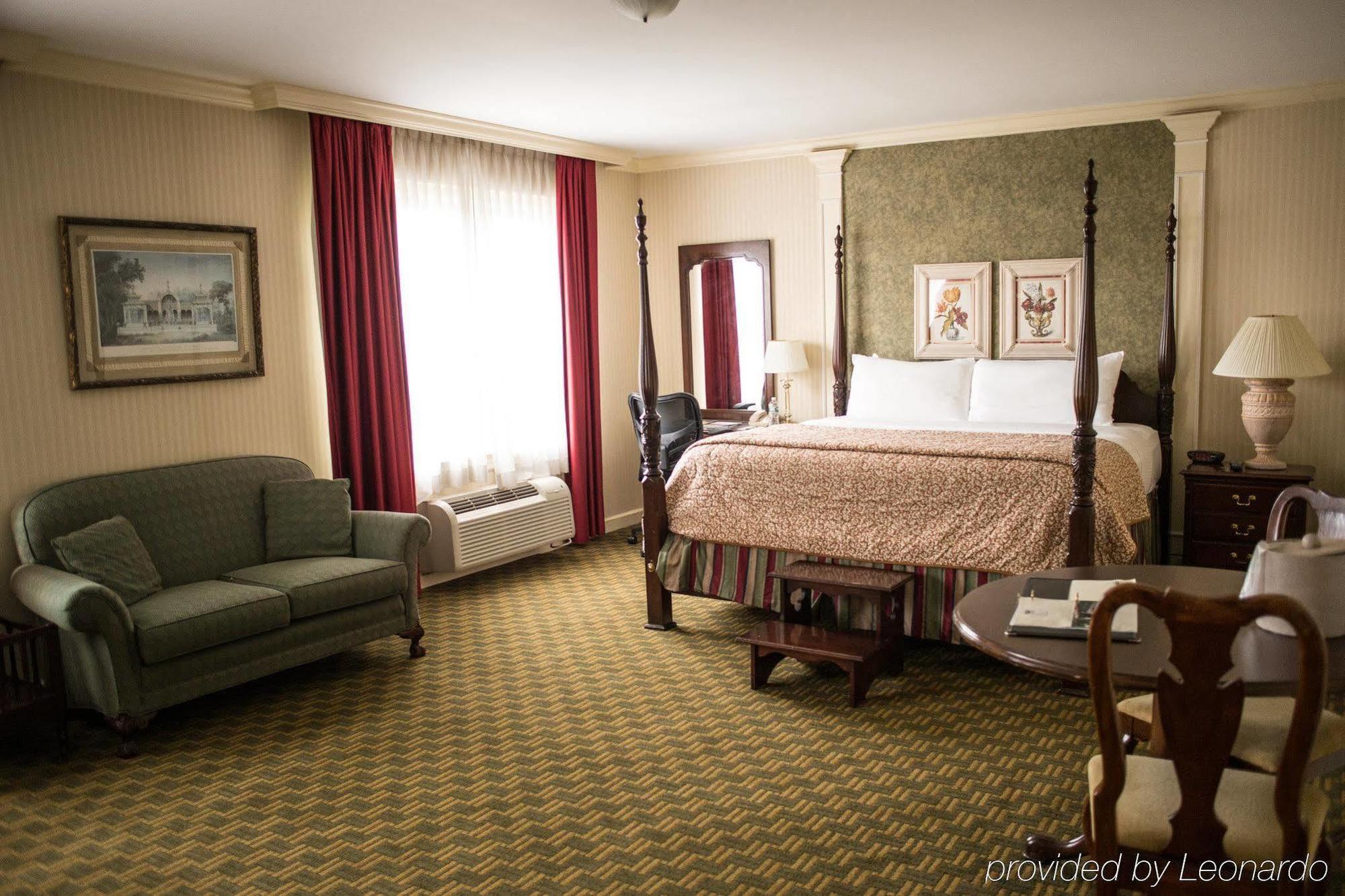 The Albion Summit Hotel Bagian luar foto