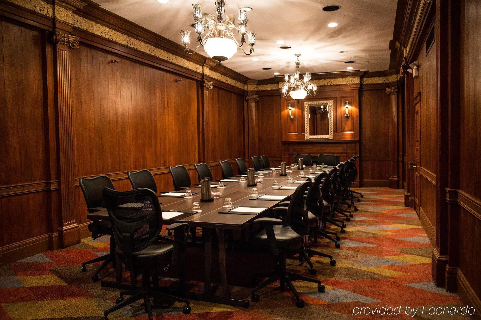 The Albion Summit Hotel Bagian luar foto